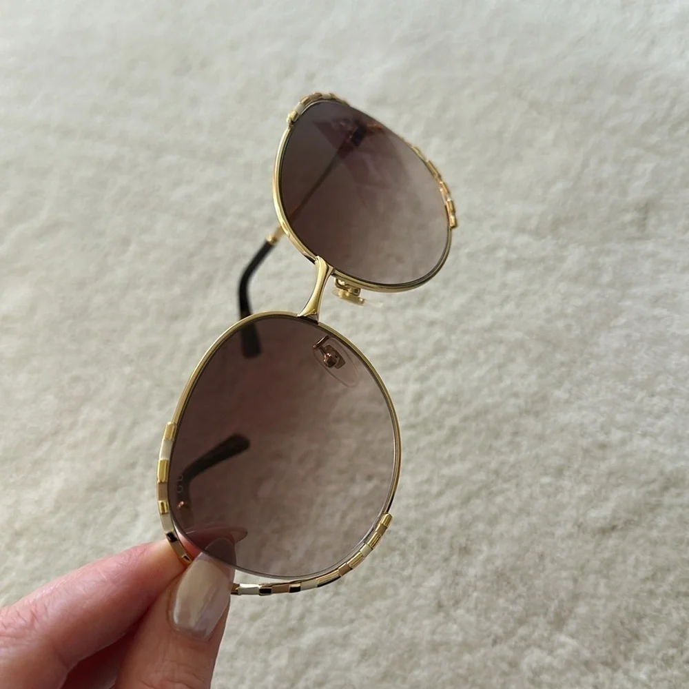 Gucci 59mm Round Sunglasses in Gold/Brown Gradient - Picture 10 of 11